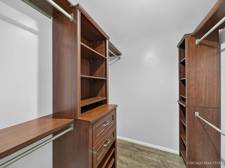 152 Brittany Dr — Photo 11