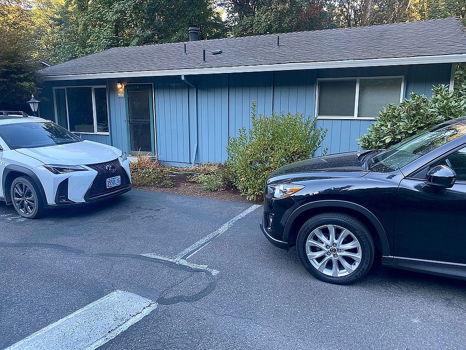 Detached Condo near downtown