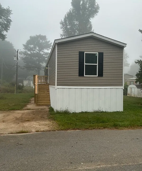 60 Poole Cir