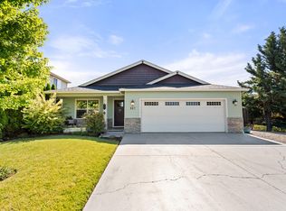 887 Holley Way, Central Pt, OR 97502