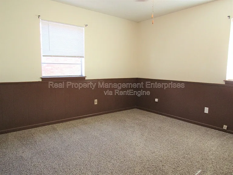 1214 Beaumont St — Photo 7