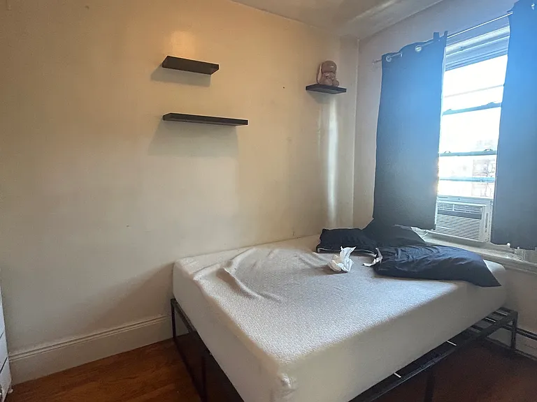 39 Cooper St #4 — Photo 12