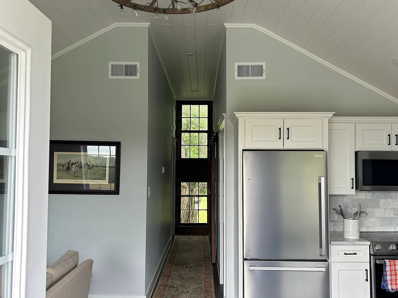 2 bed, 900 sqft, $3,200 — Photo 1
