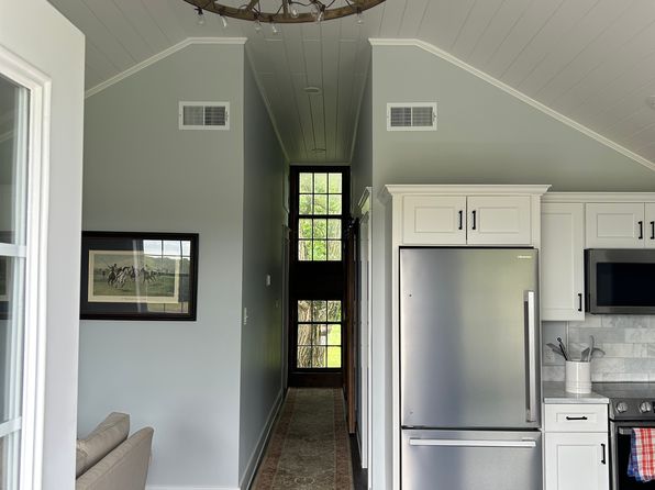 2592 Gap Newport Pike
