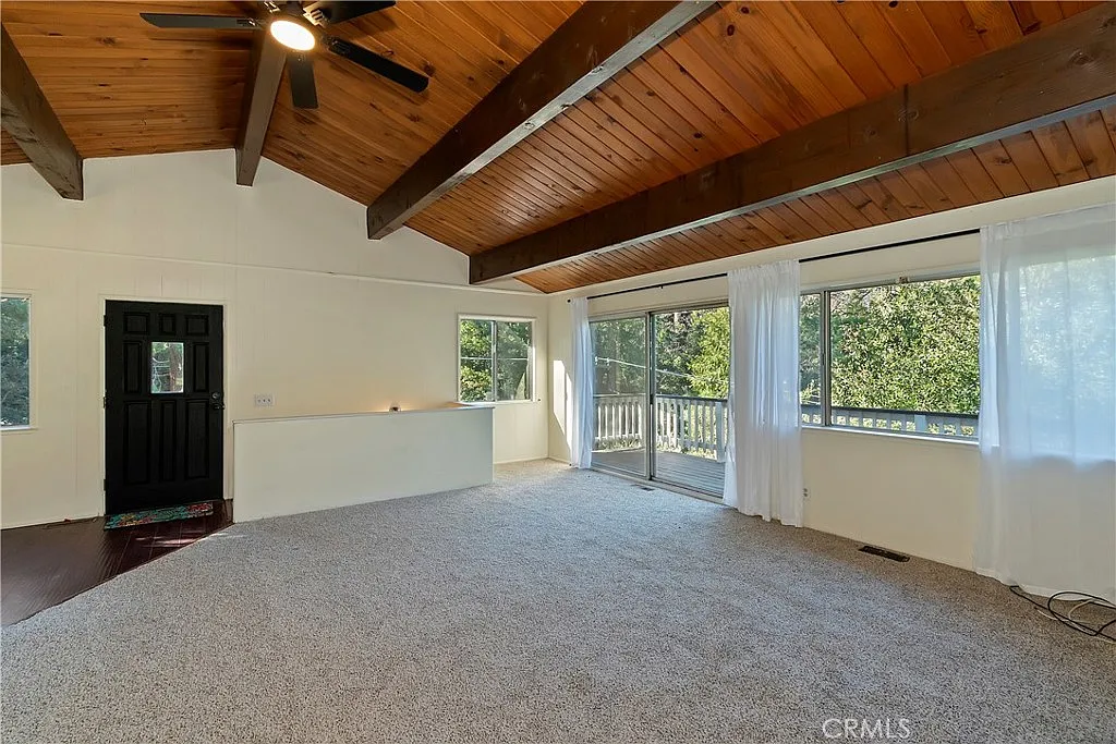 129 Zermat Dr — Photo 3