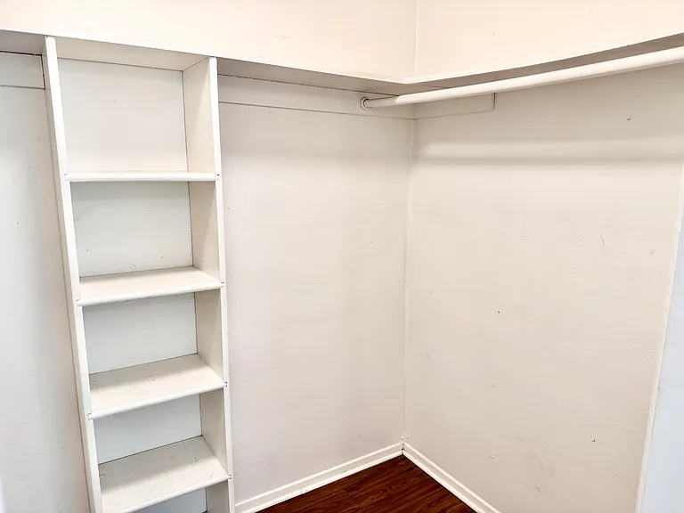 441 SW Thomas St #D — Photo 18