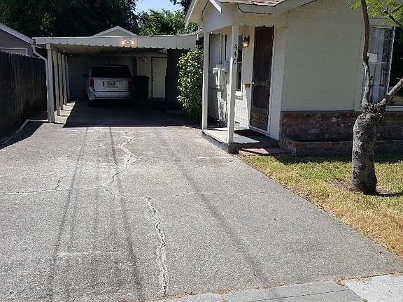 2nd image of 440 W Lowell Ave