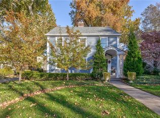 634 Greenway Ter, Kansas City, MO 64113