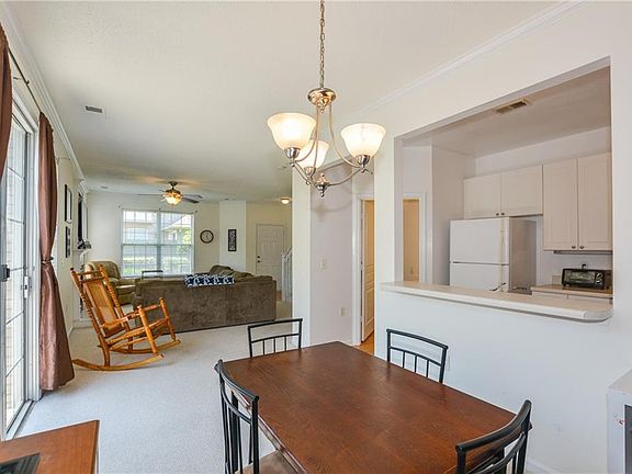 4th image of 2352 Wessington Dr