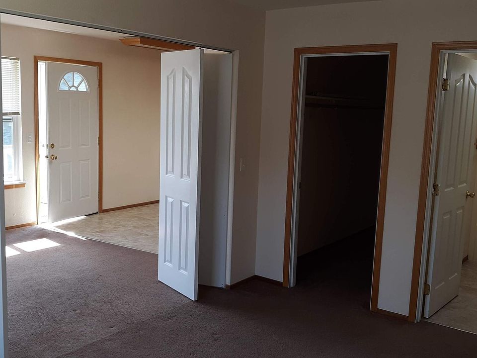 bedroom, bathroom & living area