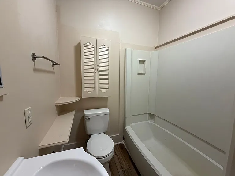 1541 Ebenezer Rd — Photo 13