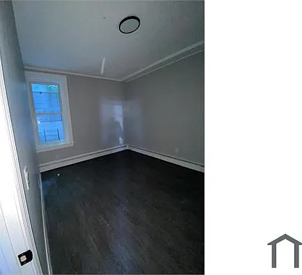 22 Croton Ave #2