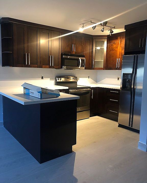 1st image of 8005 Lake Dr APT 112