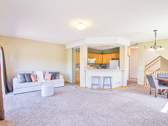 5th image of 2117 Eagle Trace Ln