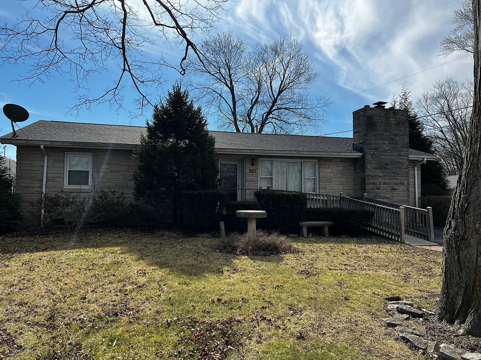 805 W Coolidge Dr photo 1