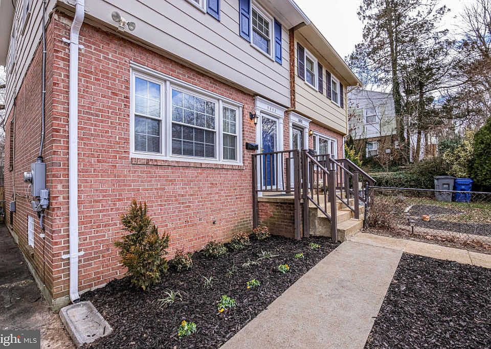 1st image of 5853 Blaine Dr