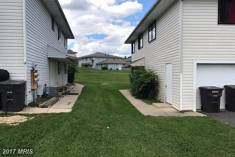 832 Windstream Way Unit B photo 1