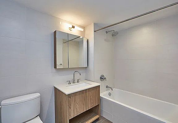 5th image of 341 Eastern Pkwy #3M