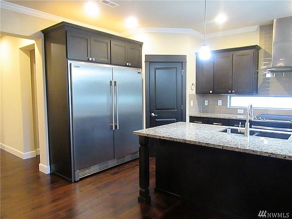 4th image of 13411 185th Avenue Ct E