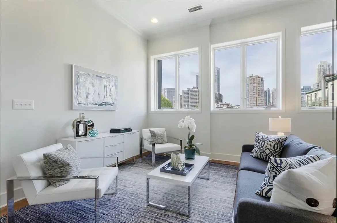 2 bed, 1219 sqft, $4,800 — Photo 2