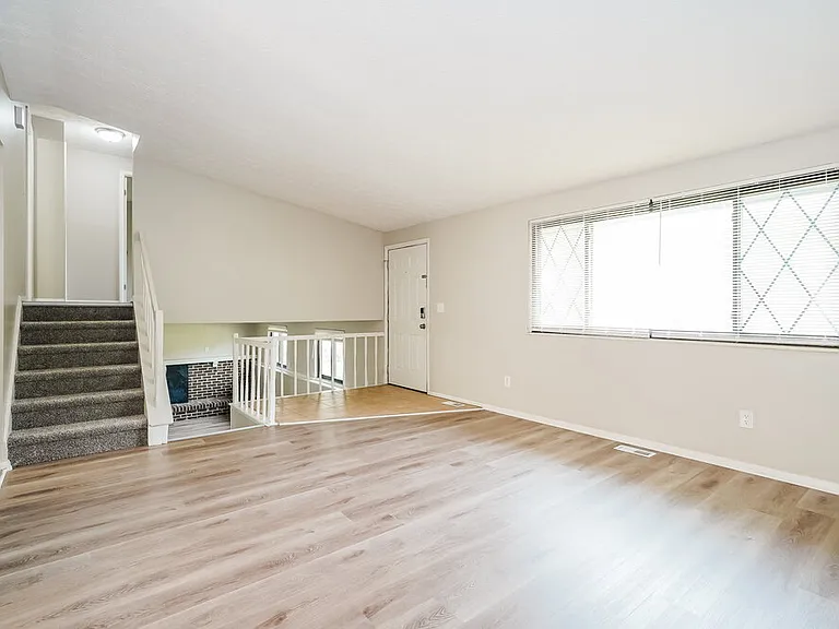 1284 Falene Pl — Photo 5