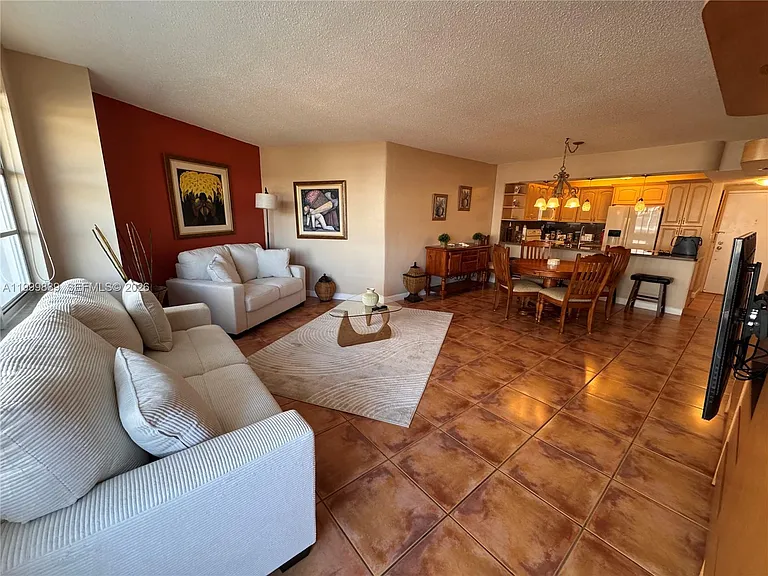 3725 S Ocean Dr #421 — Photo 9
