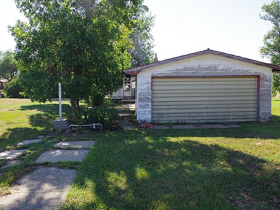 3rd image of 110 3rd St S