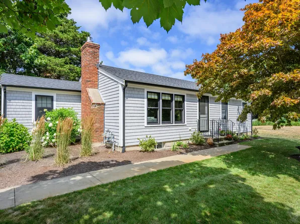 9 Locust Avenue, West Barnstable, MA 02668