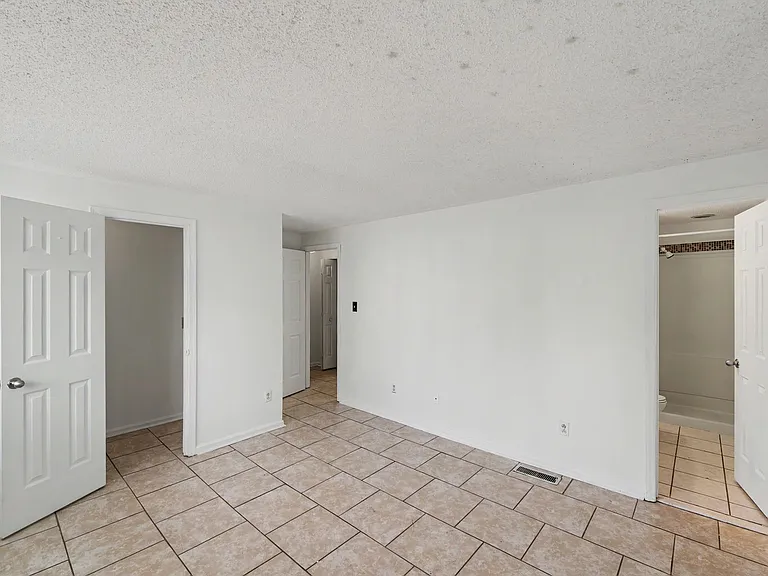 9626 Vinca Cir #D — Photo 11