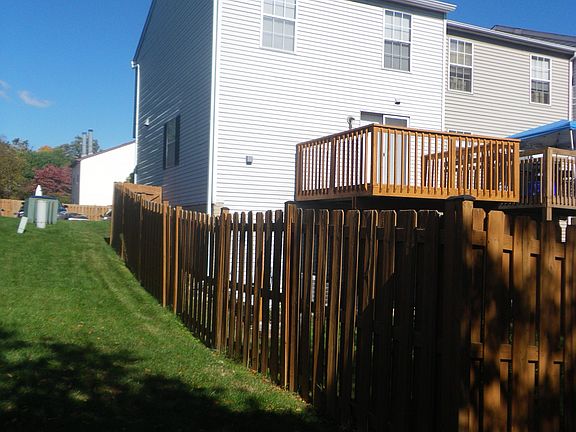 Exterior view of deck & fenced yard