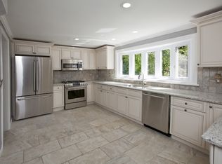 72 Fox Hollow Rd, Sparta, NJ 07871