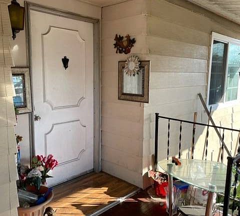 5th image of 7517 Debutante Ln