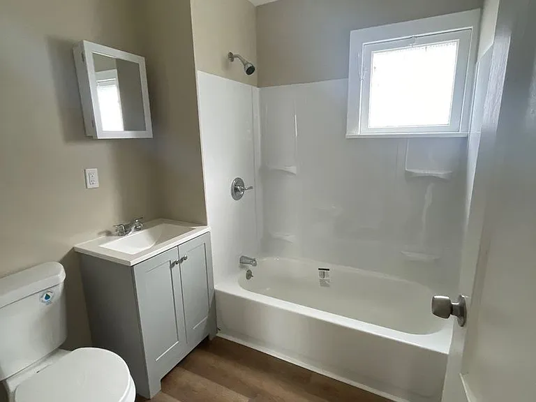 3131 W 92nd St — Photo 5