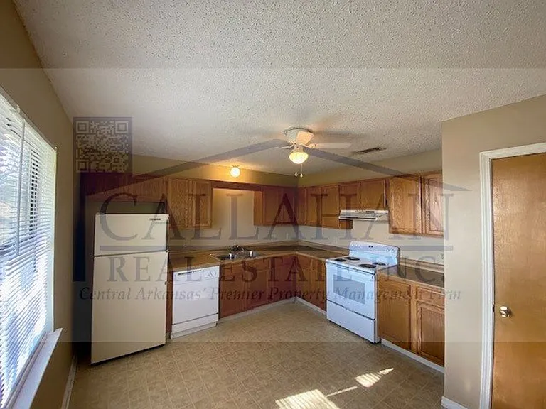 111 Almond Cove — Photo 11