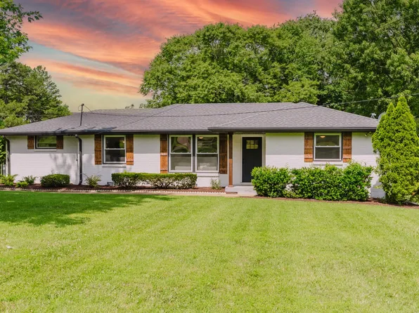 521 Lemont Dr, Nashville, TN 37216