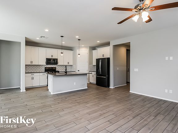 4th image of 20857 E Seagull Dr