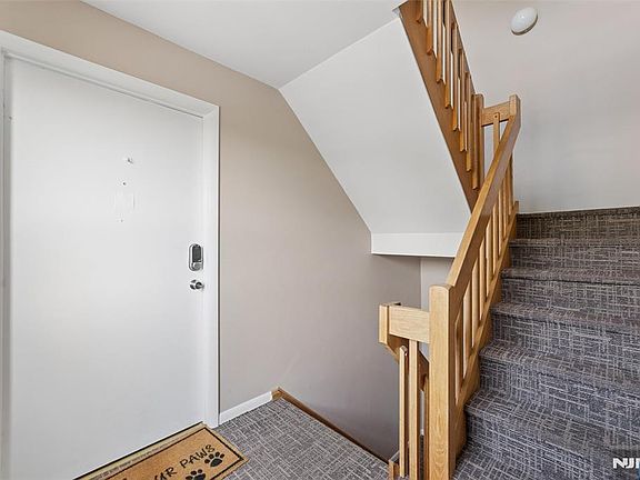 3rd image of 680 Union Ave #C-3