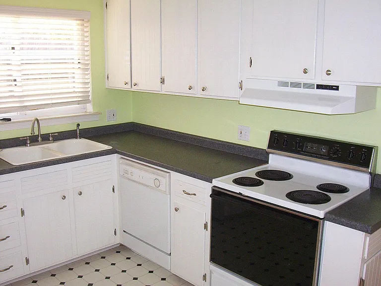 8985 Frederick St — Photo 3