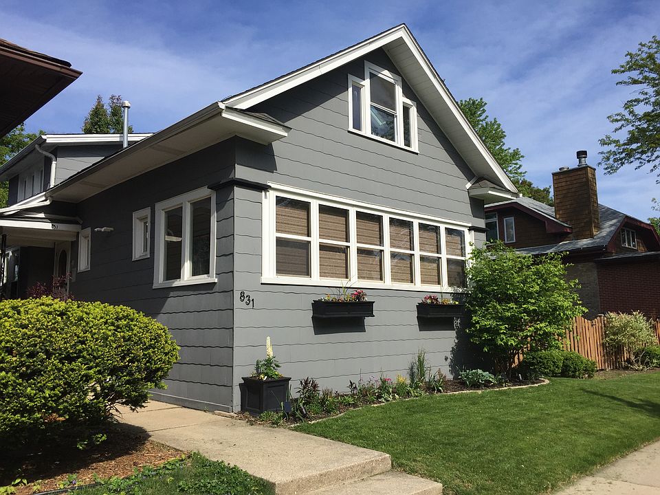 1st image of 831 Hayes Ave