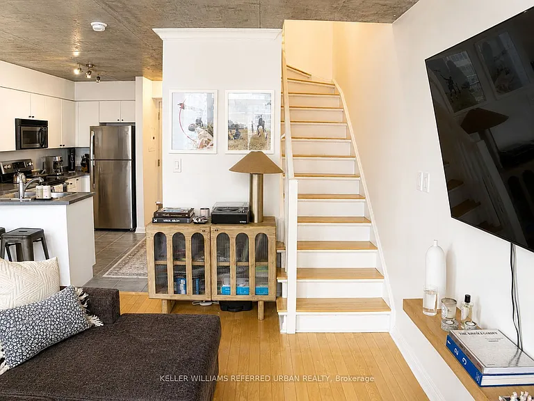 1029 King St W #805 — Photo 7