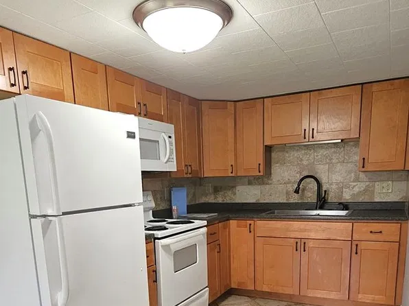 86 Marble Ave, Burlington, VT 05401