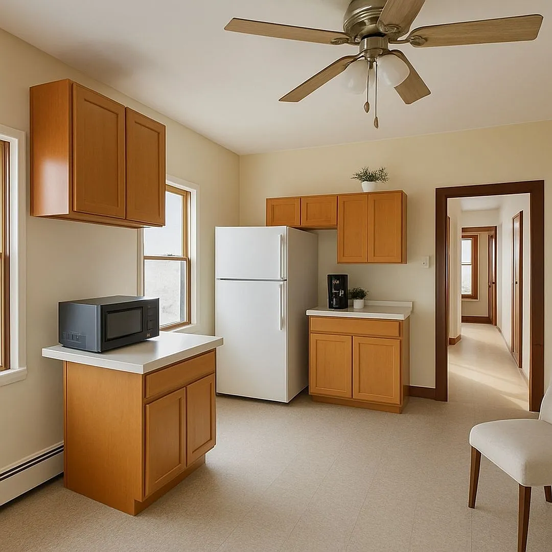 Charming 2BR Duplex in Chicago — Photo 3