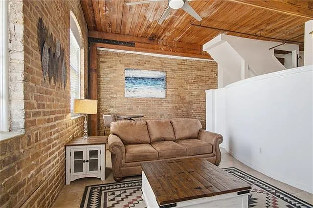 1 bed, 1.5 bath, 1274 sqft, $2,700 — Photo 3