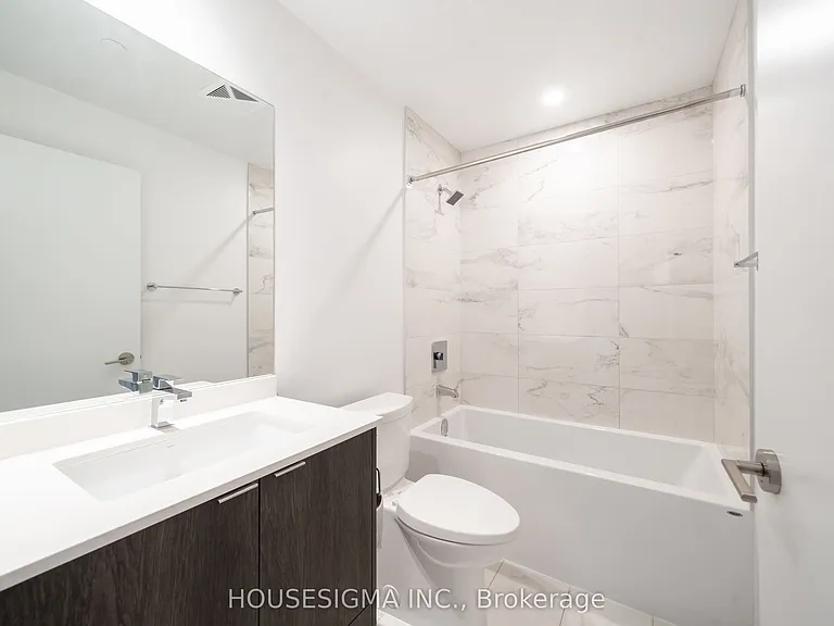 1928 Lake Shore Blvd W #3215 — Photo 4