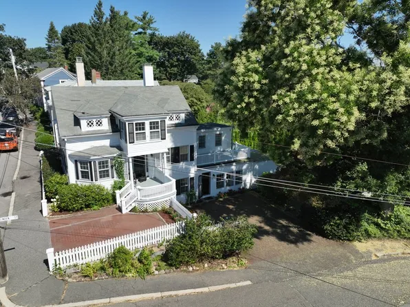 1 Abbot St, Marblehead, MA 01945