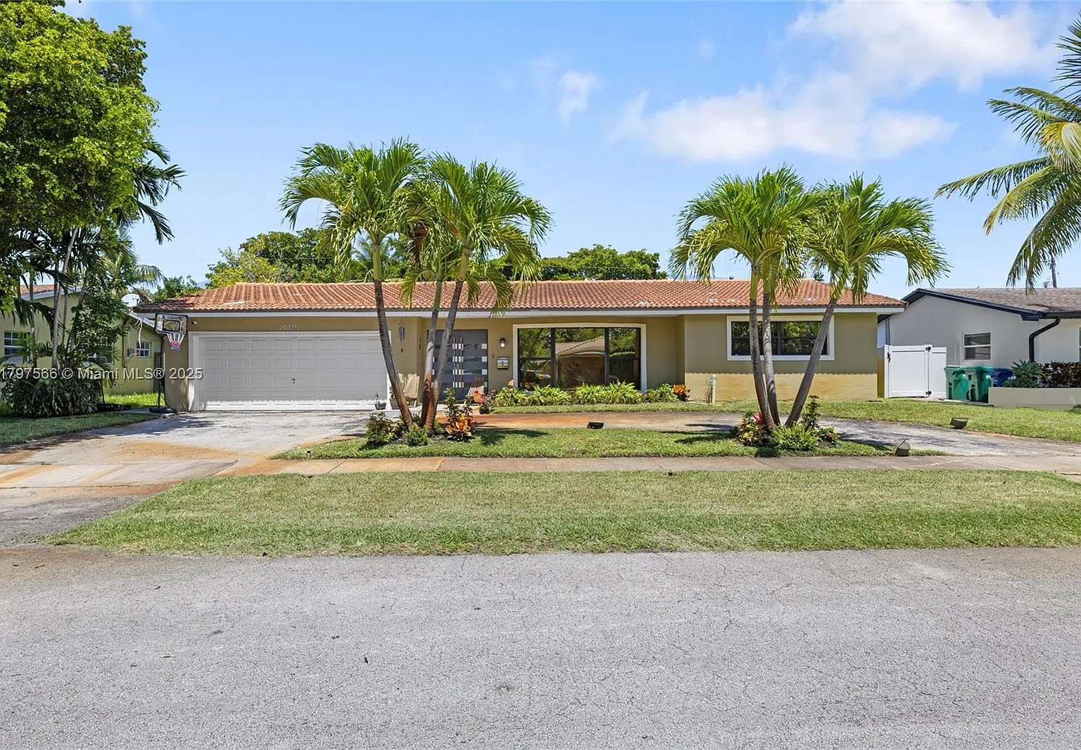 Highland Oak Gardens Sec — Photo 1