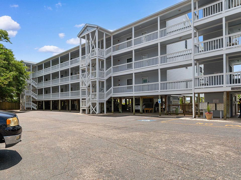 1st image of 300 Marsh Pl. #204A