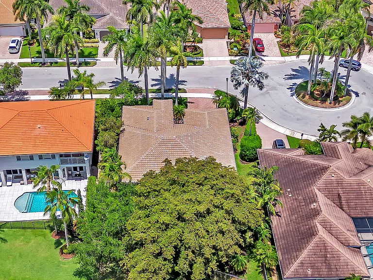 2559 Jardin Ln — Photo 24