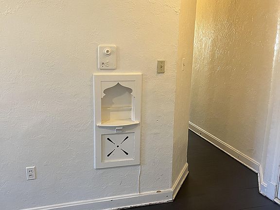5th image of 31 E Otterman St #3