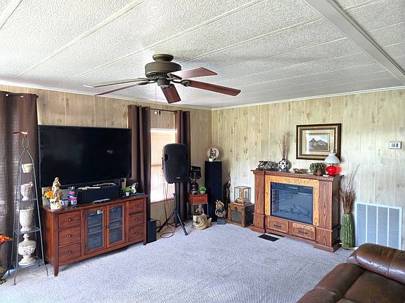 4th image of 19244 Meadowbrook Ct #43L